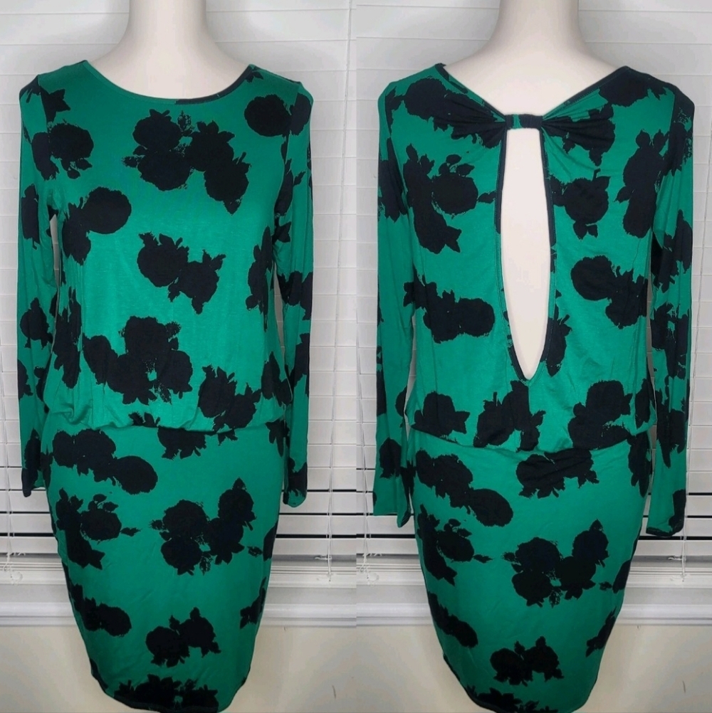 Rachel Pally Sz M Green Black Floral Dress Fall Winter Casual Vacation Resort